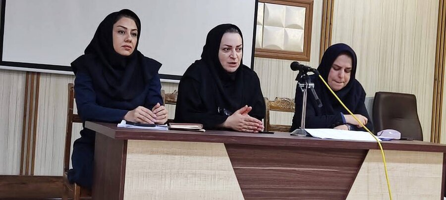 نشست تبیین و تشریح نحوه اجرای اعتبارات برنامه های کنترل و کاهش آسیب های اجتماعی نشست تبیین و تشریح نحوه اجرای اعتبارات برنامه های کنترل و کاهش آسیب های اجتماعی